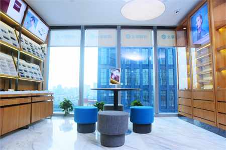 運(yùn)城立明眼科醫(yī)院_配鏡室