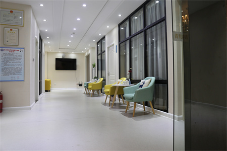 云縣人民醫(yī)院整形美容科_醫(yī)院走廊