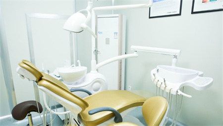 岳陽口天牙科診所_治療室