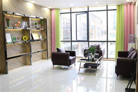 玉林全美口腔醫(yī)院_休息區(qū)