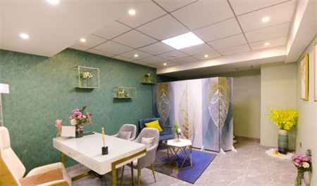 榆樹(shù)綠丹蘭醫(yī)療美容診所_咨詢室