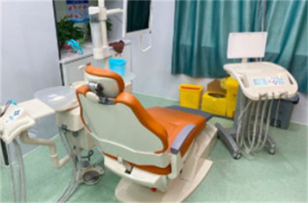 營(yíng)口瑞寧口腔門(mén)診部_治療室
