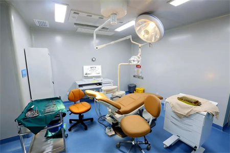 銀川艾齒口腔醫(yī)院_治療室