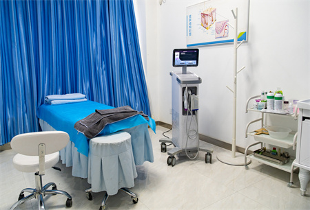義烏市中心醫(yī)院燒傷整形外科_治療室