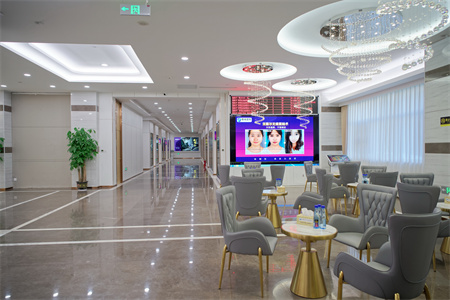 煙臺(tái)曙光整形美容醫(yī)院_大廳