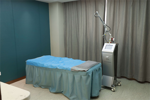 宜昌芳華醫(yī)療美容診所_皮膚治療