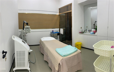 陽泉慧春皮膚美容醫(yī)院_皮膚治療室