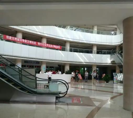 揚州第一人民醫(yī)院整形美容科_院內環(huán)境