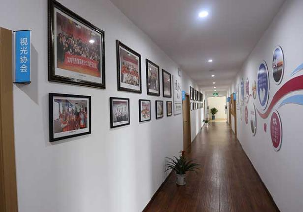 鹽城高峰愛(ài)視眼科醫(yī)院_醫(yī)院環(huán)境