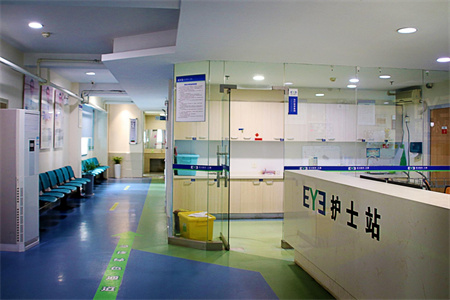 延吉愛爾匯鋒眼科醫(yī)院_護士站