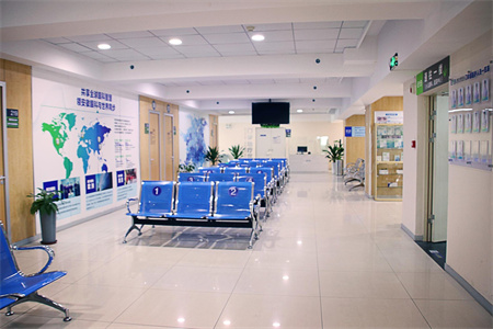 延吉愛爾匯鋒眼科醫(yī)院_等候區(qū)
