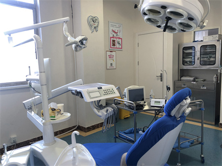 延吉李京云整形美容門(mén)診部_牙科診室