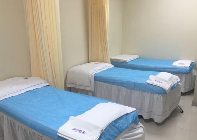 延安康佼醫(yī)療美容門診部_治療室