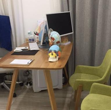 煙臺(tái)新面孔醫(yī)療美容門診部_咨詢室