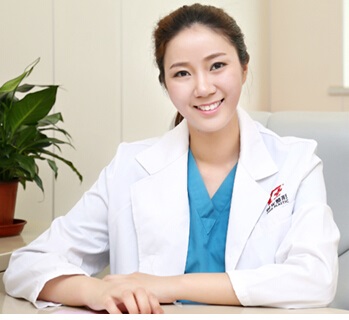 邱曉玲.jpg 邱曉玲.jpg