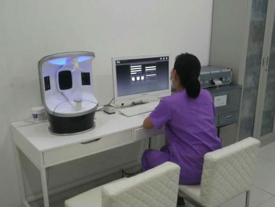 煙臺(tái)新面孔醫(yī)療美容門診部_面部檢測(cè)