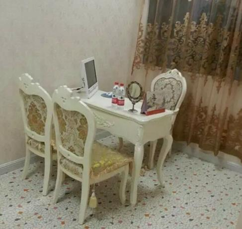 煙臺平平醫(yī)療美容診所_咨詢室