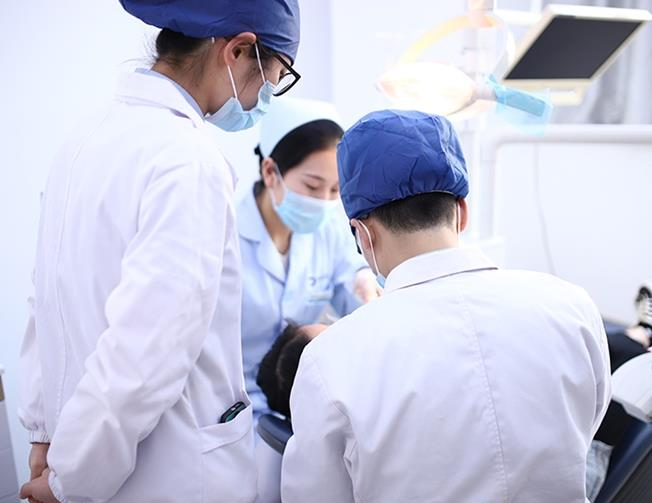 宣城大醫(yī)口腔醫(yī)院_醫(yī)生團(tuán)隊(duì)