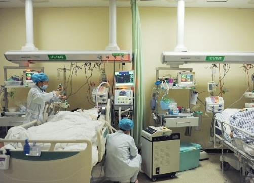 新余市人民醫(yī)院激光整形美容科_治療室