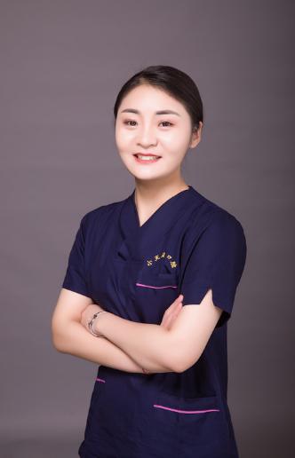 肖明慧.jpg 肖明慧.jpg