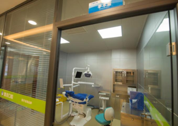 孝感健吉口腔門診部_治療室
