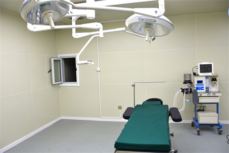 襄陽(yáng)熙蒙(原伯蒂)醫(yī)療美容門診部_手術(shù)室