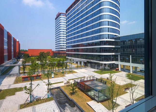 湘雅常德醫(yī)院整形美容外科_醫(yī)院一角