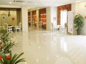 成都華倫鉑尚醫(yī)療美容診所_大廳