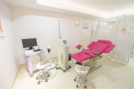 咸陽(yáng)現(xiàn)代女子醫(yī)院整形美容中心