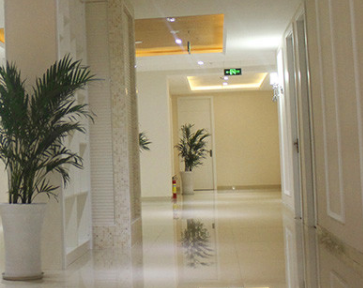 成都果美醫(yī)療美容門診部_走廊