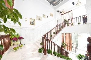 成都愛(ài)美蒂亞醫(yī)療美容門(mén)診部_走廊