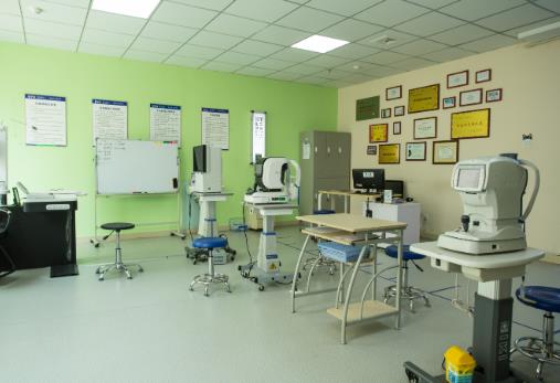 西寧愛(ài)爾眼科醫(yī)院