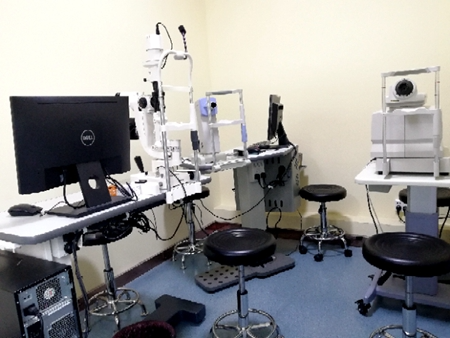 西安蘊(yùn)瞳眼科診所_檢測室