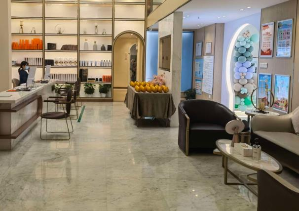 武漢仁束醫(yī)療美容門診部_大廳