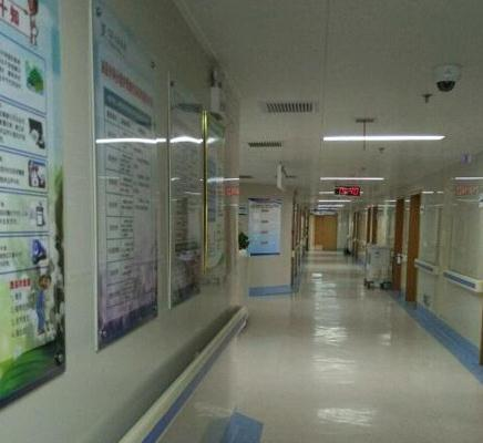 武漢科技大學(xué)附屬天佑醫(yī)院整形美容科_走廊