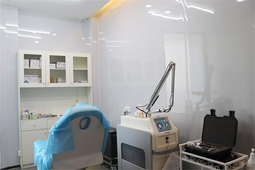 武漢黃為醫(yī)療美容門診部