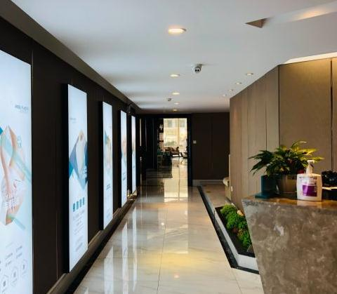 武漢恩吉娜醫(yī)學(xué)美容門診部_走廊