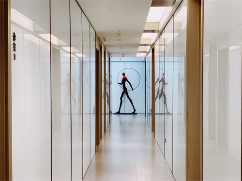 無(wú)錫半島醫(yī)療美容門診部_走廊