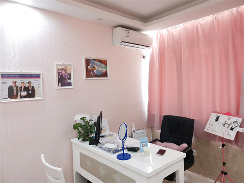 烏魯木齊醫(yī)美時代醫(yī)療美容門診部_咨詢室