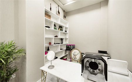 溫嶺壹臣醫(yī)療美容門診部_咨詢室