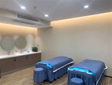 渭南市臨渭區(qū)衛(wèi)生學(xué)校附屬醫(yī)院整形激光美容科_治療室