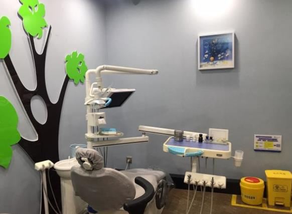 濰坊鉆石口腔門診部_治療室