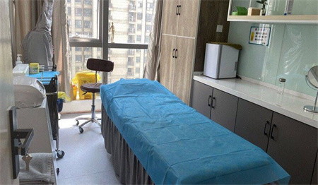 濰坊靜康中醫(yī)醫(yī)院眼科_治療室