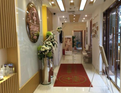 通遼賽美瑞醫(yī)療美容門診部_走廊