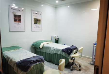 鐵嶺春宇醫(yī)療美容門診部_治療室
