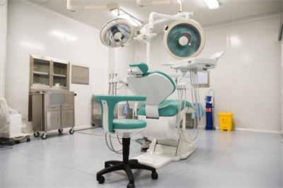 唐山萬(wàn)巨口腔醫(yī)院_治療室
