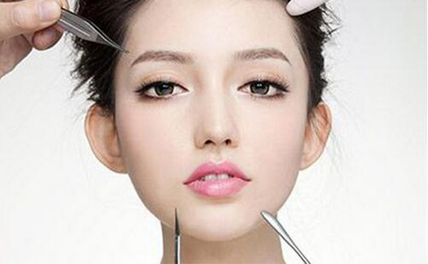 怎么判斷自己是適合做面部吸脂還是打瘦臉針？哪種方式更好？