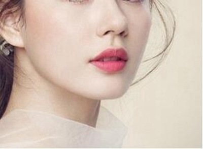 假體墊下巴術(shù)后護(hù)理事項(xiàng)有哪些？