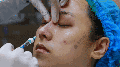 玻尿酸隆鼻對人體有沒有什么危害？推薦做嗎？