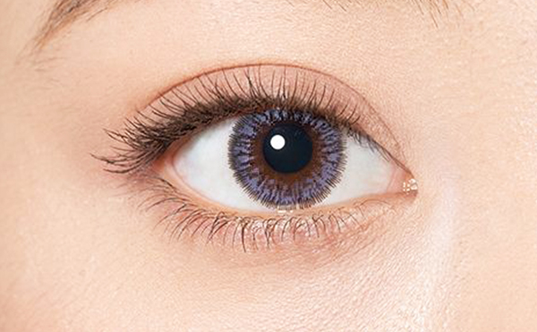 做完雙眼皮多久才能恢復自然?術后多長時間可以化妝?